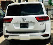 Toyota Land Cruiser 2023 White for sale