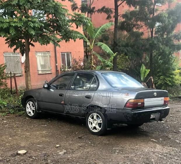 Toyota Corolla 1993 Silver