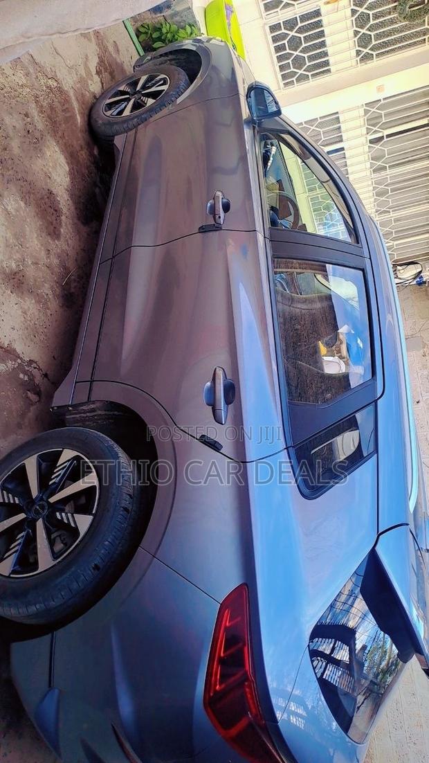 BYD E2 43 kWh 94 hp FWD 2024 Gray