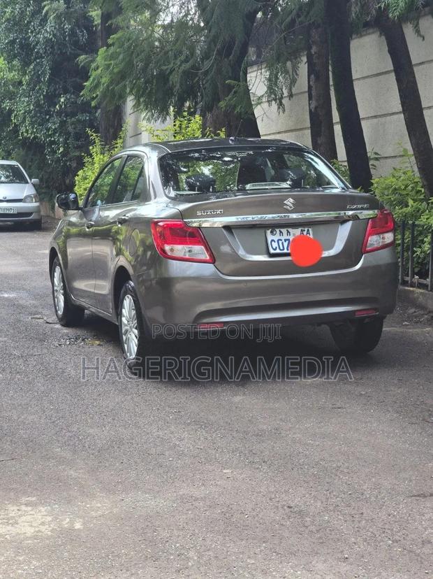 Suzuki Dzire 2022 Gray