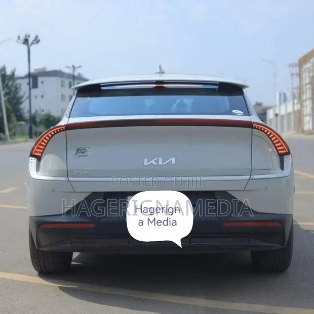 New Kia EV6 2023 White
