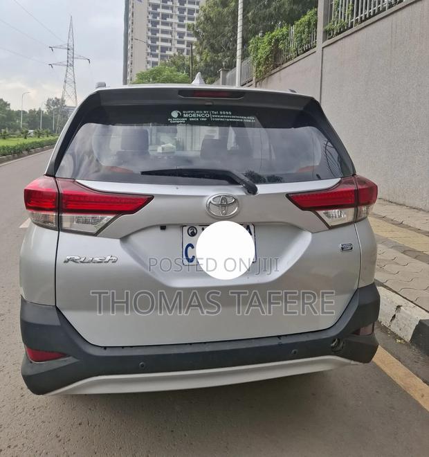 Toyota Rush 2022 Silver