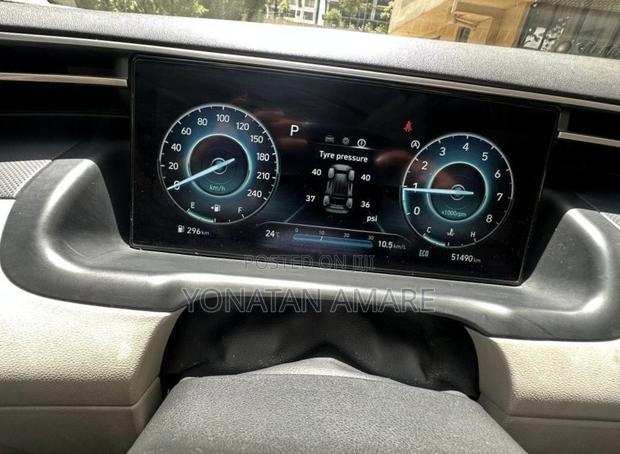 Hyundai Tucson 2022 Silver