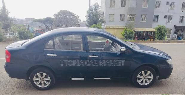 Lifan Abay 2013