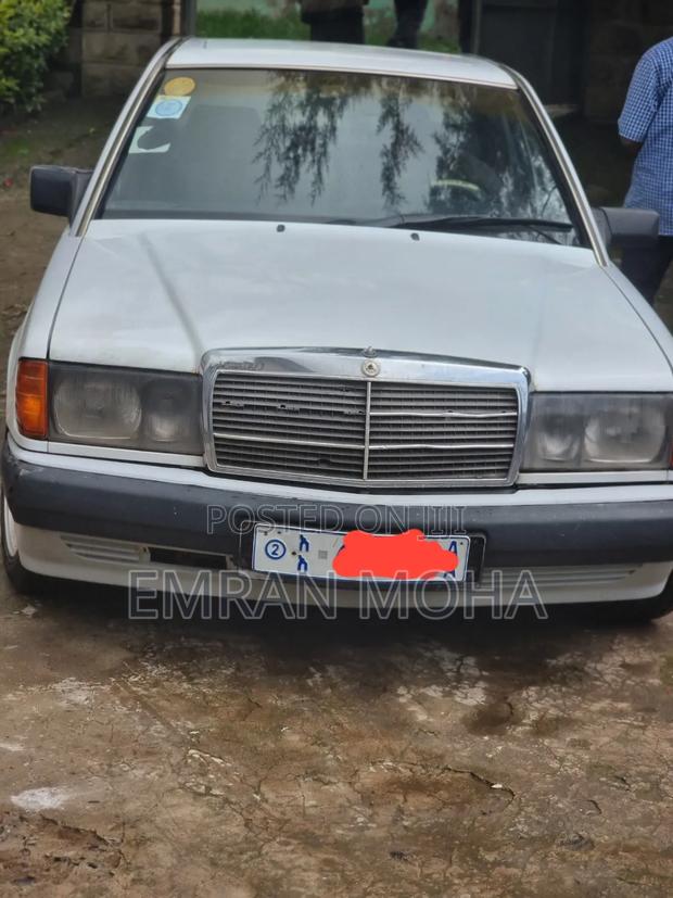 Mercedes-Benz 190E 1993 White