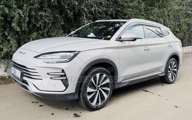 BYD Song Plus 1.5 CVT Hybrid AWD 2024 Gray