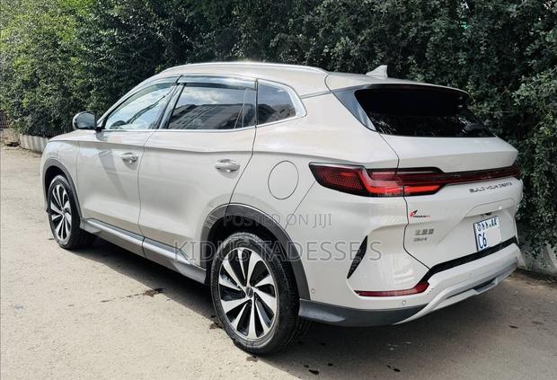 BYD Song Plus 1.5 CVT Hybrid AWD 2024 Gray