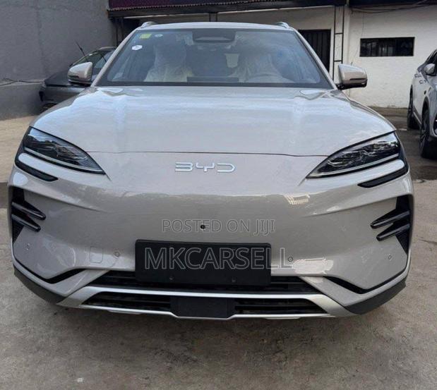 New BYD Song Plus 2025 Beige