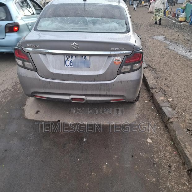 Suzuki Dzire 2022 Silver