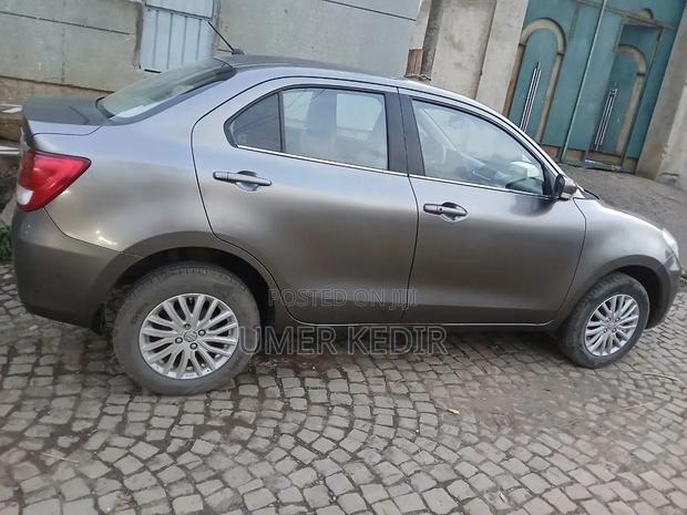 Suzuki Dzire 2022 Gray