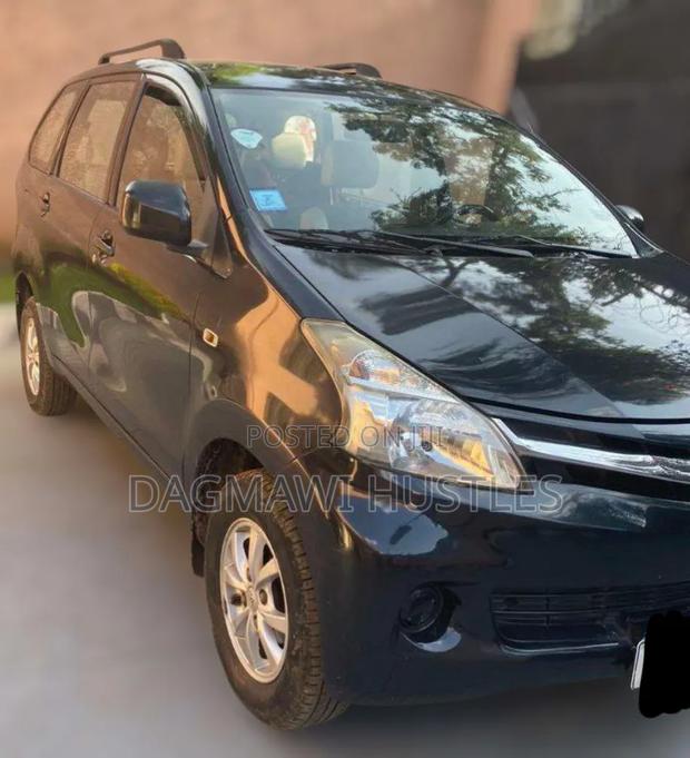 Toyota Avanza 2013 Black