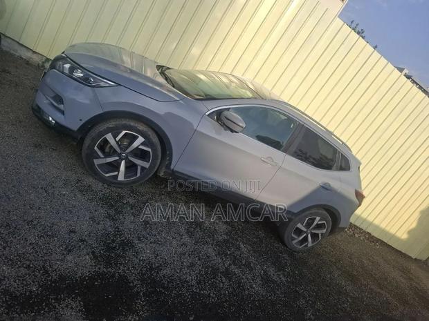 Nissan Qashqai 2018 Gray