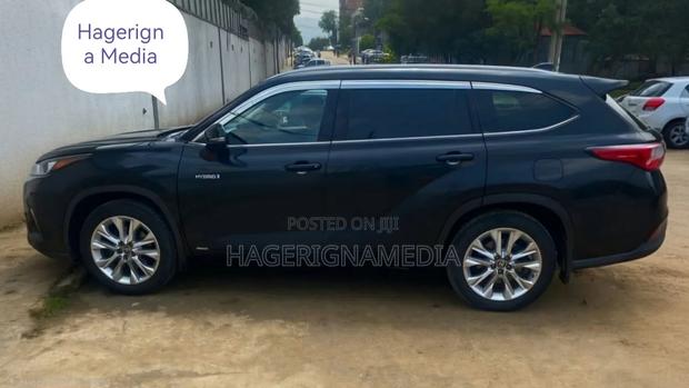 Toyota Highlander Hybrid 2021 Black
