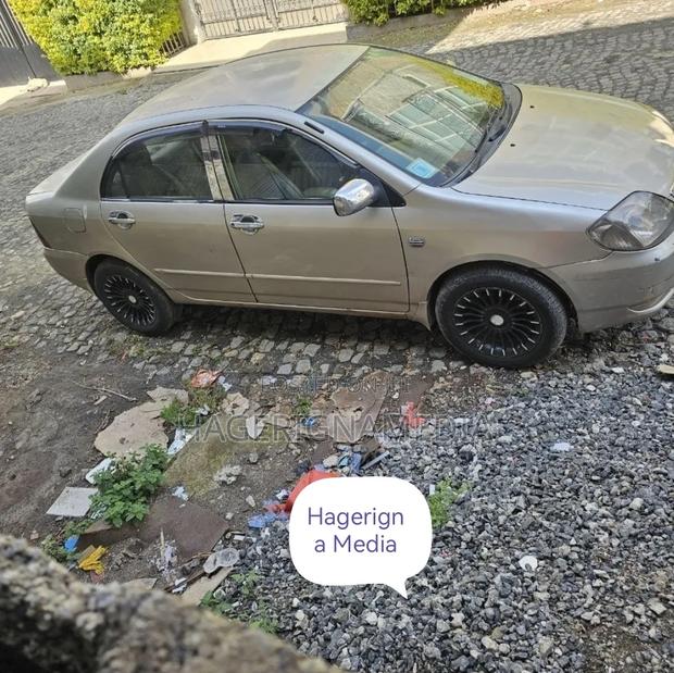 Toyota Corolla 2001 Silver
