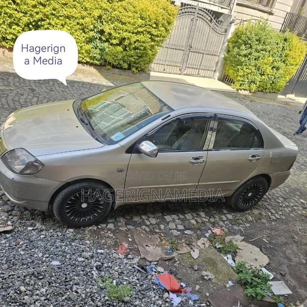 Toyota Corolla 2001 Silver