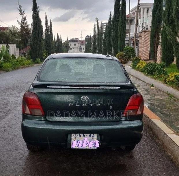 Toyota Platz 2001 Gray