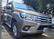 Toyota Hilux 2017 Gold for sale