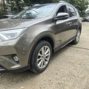 Toyota RAV4 2018 Gray for sale