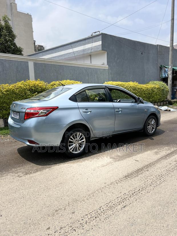 Toyota Yaris 2014 Silver