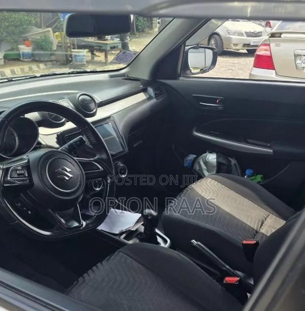 Suzuki Swift 2021 Gray