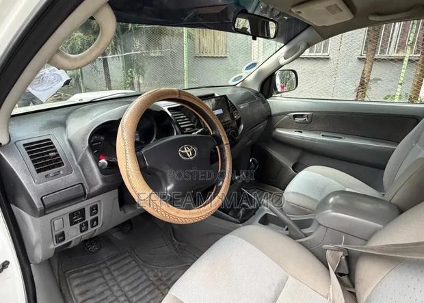 Toyota Land Cruiser 2006