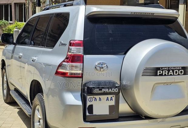 Toyota Land Cruiser Prado 2015 Silver