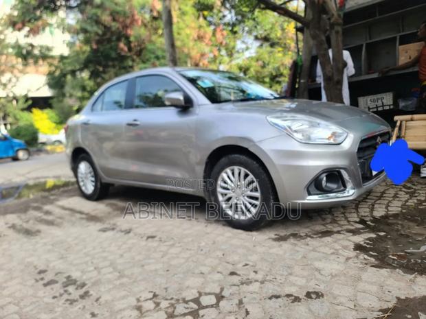 Suzuki Dzire 2022 Silver
