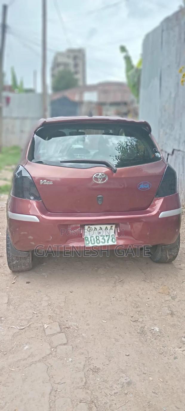 Toyota Yaris 2010 Burgundy