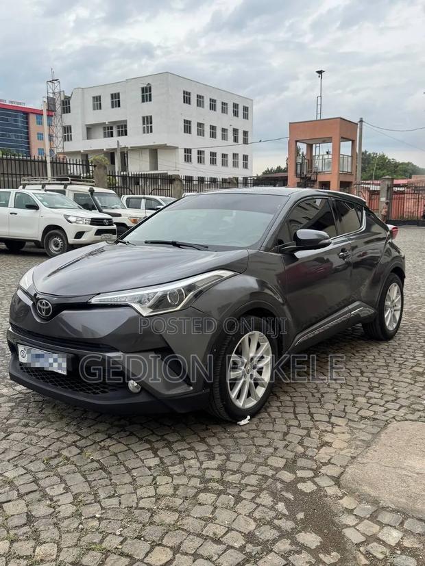 Toyota C-HR 2017 Gray
