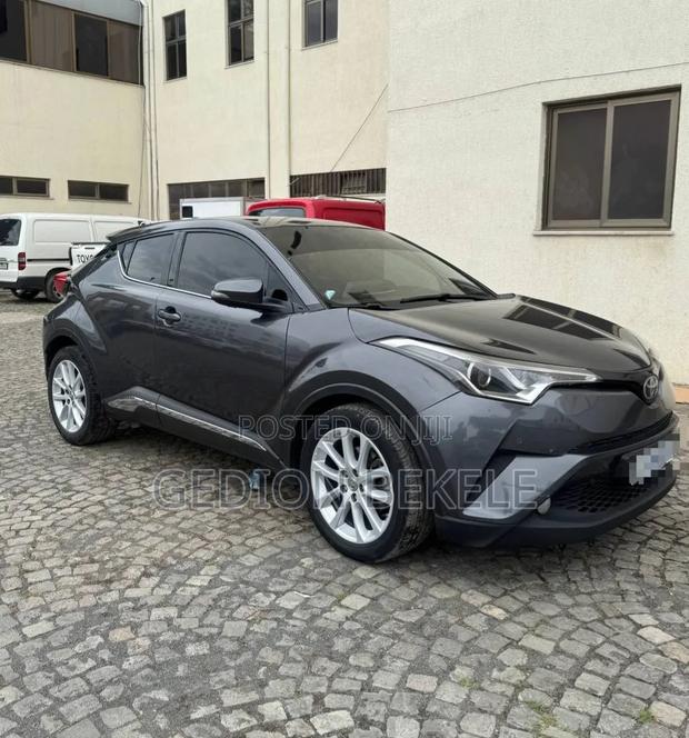 Toyota C-HR 2017 Gray