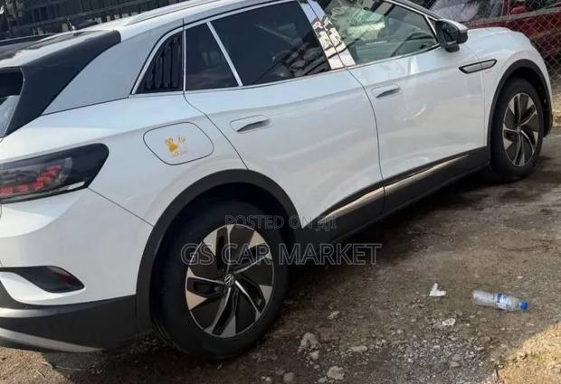 Volkswagen ID.4 Crozz 77 kWh RWD 2022 White