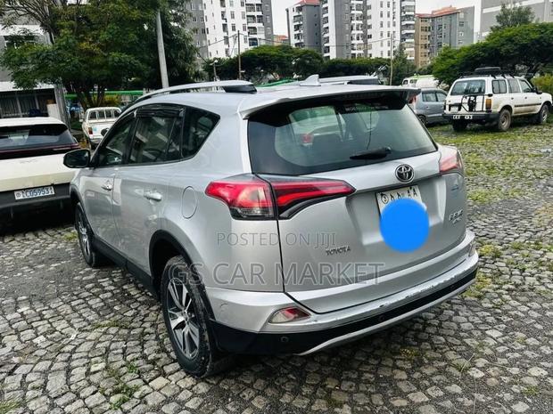 Toyota RAV4 2015 Silver