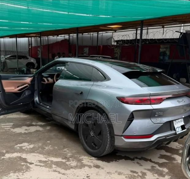 New BYD Song L DM-i 2024 Gray