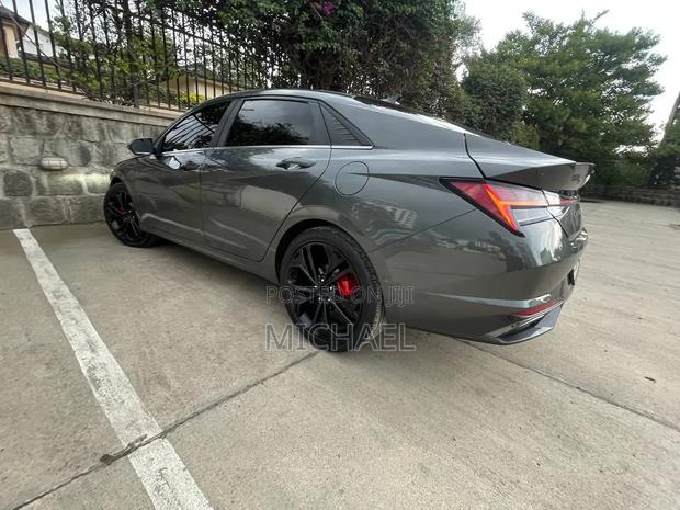 Hyundai Avante 2021 Gray