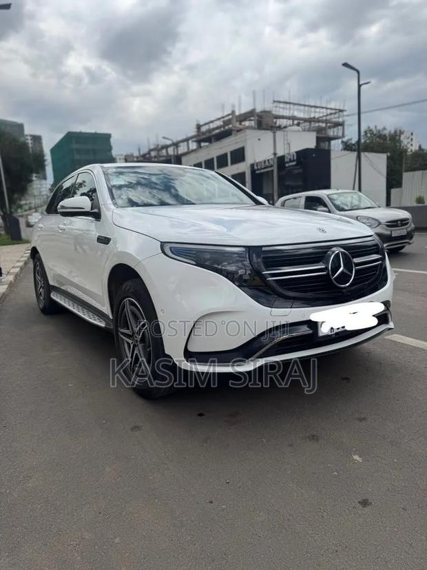 Mercedes-Benz EQC EQC400 4MATIC 2022 White