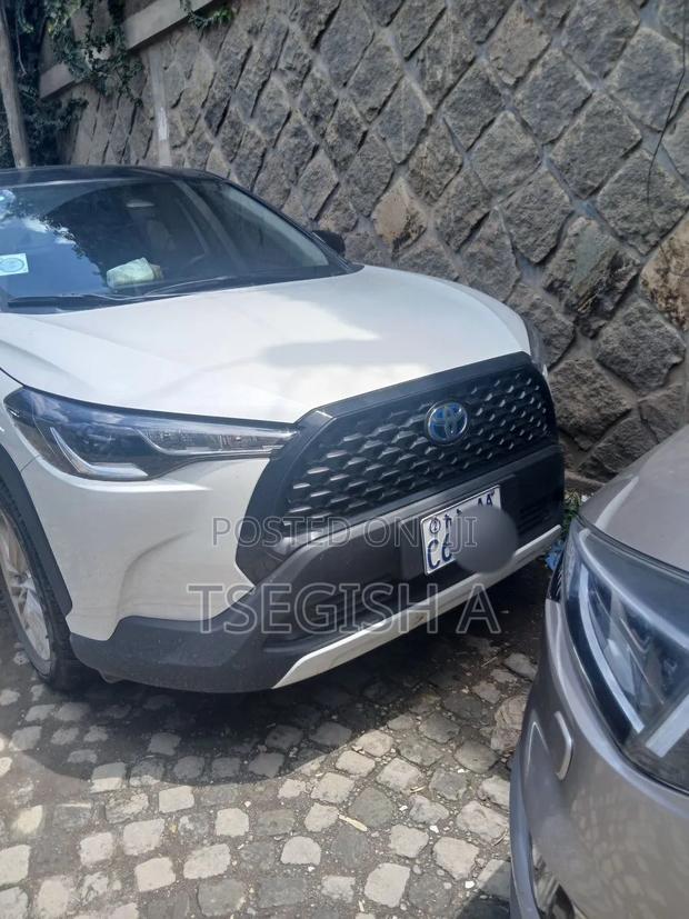 New Toyota Corolla Cross Hybrid 2023 White