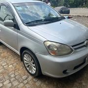Toyota Platz 2005 Off white for sale