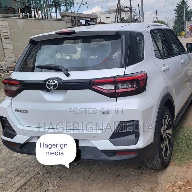 Toyota Raize 2022 White