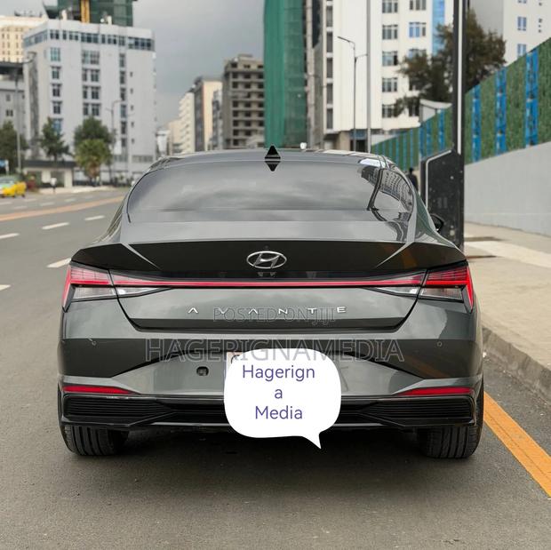 Hyundai Avante 2022 Gray