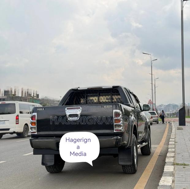 Toyota Hilux 2008 Black