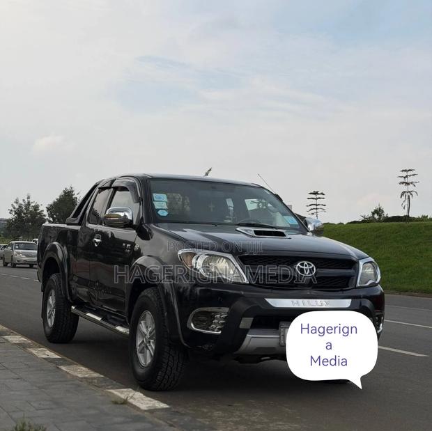 Toyota Hilux 2008 Black