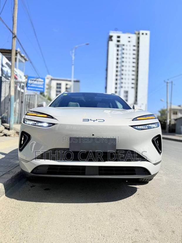 BYD Sealion 06 EV 2025 Off white