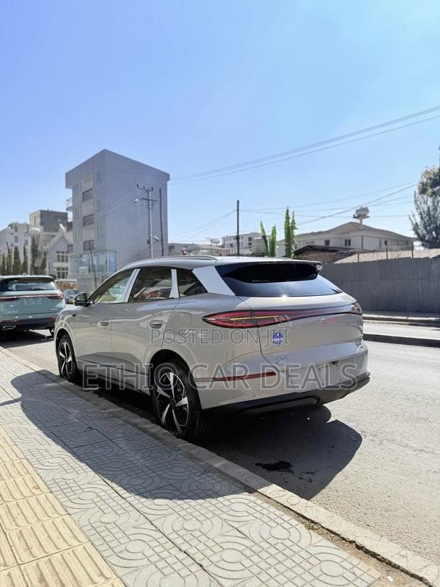 BYD Sealion 06 EV 2025 Off white