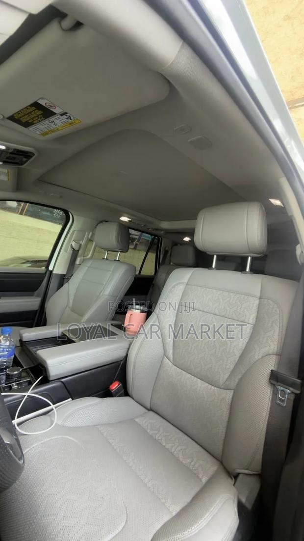 Toyota Sequoia 2023 Gray