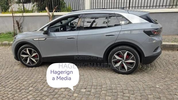 Volkswagen ID.4 2022 Gray