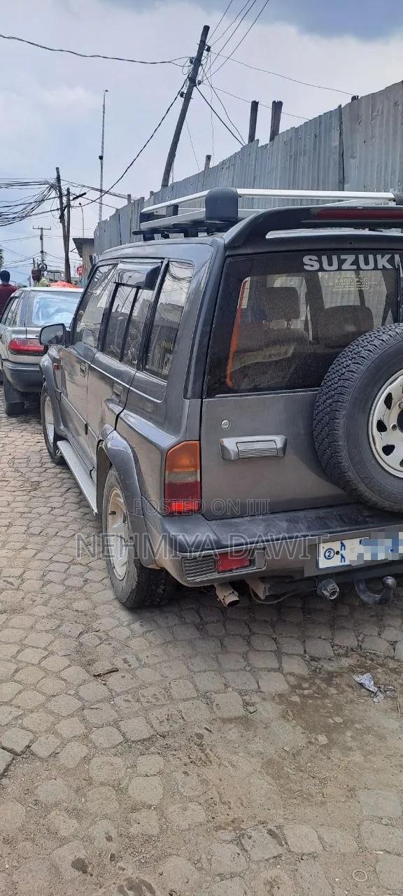 Suzuki Vitara 1992 Gray