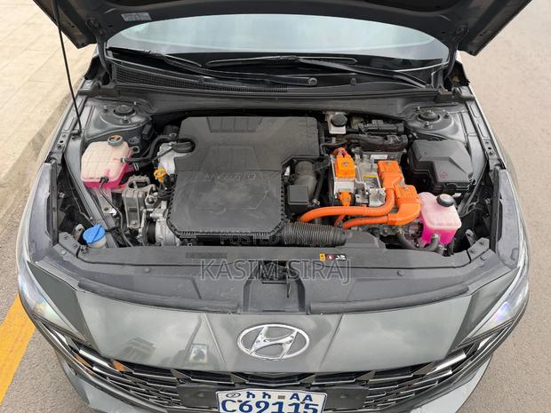 Hyundai Avante 2022 Gray