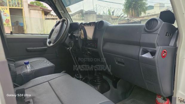 Toyota Land Cruiser 2018 White