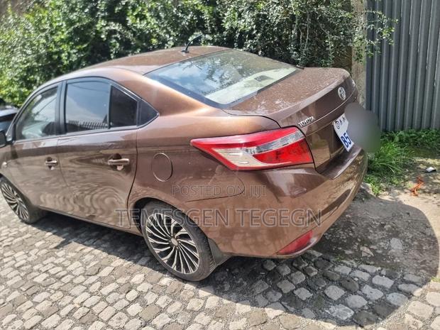 Toyota Yaris 2014