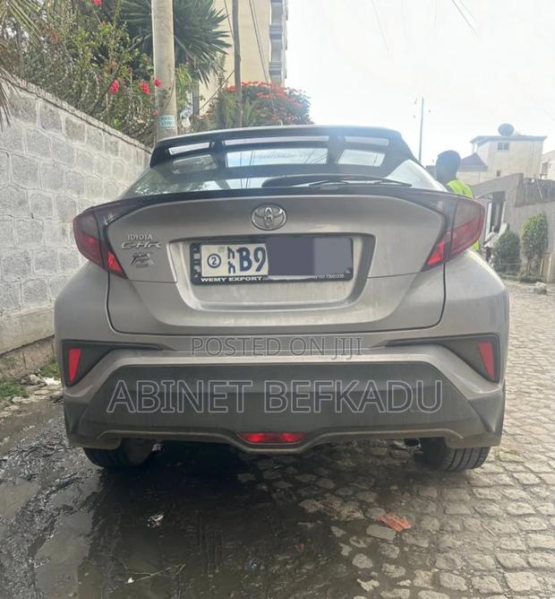 Toyota C-HR 2021 Silver